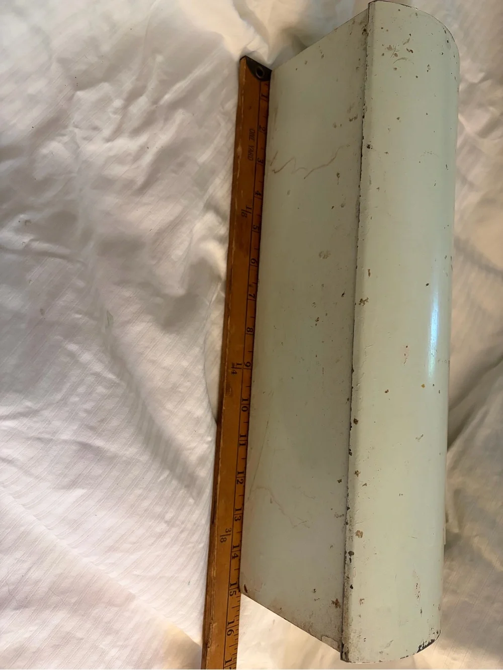 Vintage. Metal Paper Towel Holder Box - White